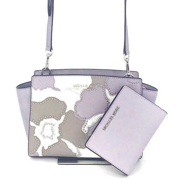Michael Kors Handbags - 2PCS Michael Kors Selma MD Messenger Wallet Set